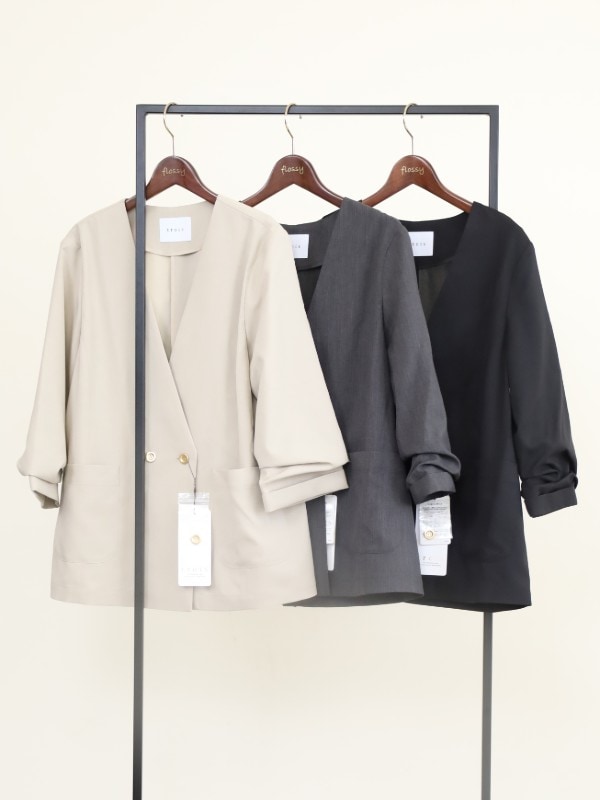 【trois】Vネック7分袖ノーカラージャケット