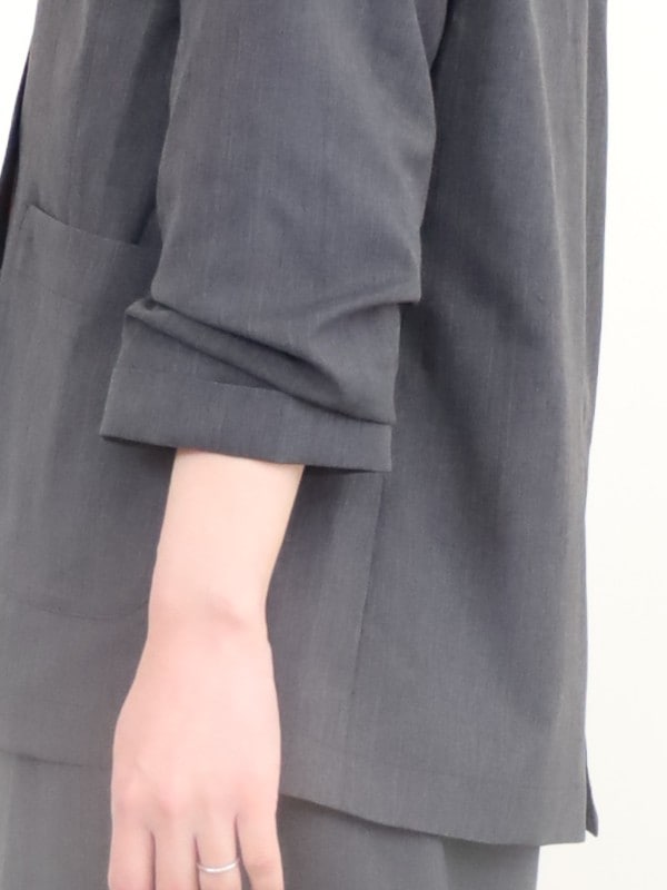 【trois】Vネック7分袖ノーカラージャケット