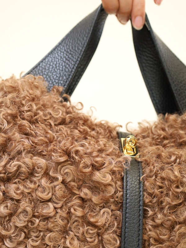 【VIOLA'dORO】エコファーターンロックトートバッグ