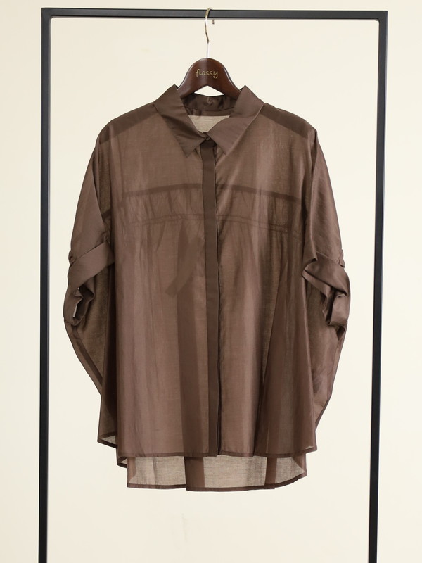 【Un carnet】後ろギャザー半袖シアーシャツ