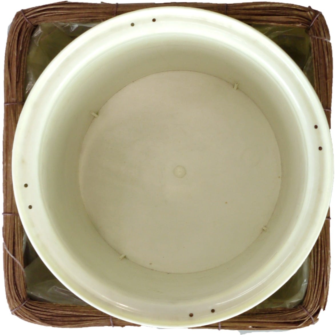 桶の淵が引っ掛かります。