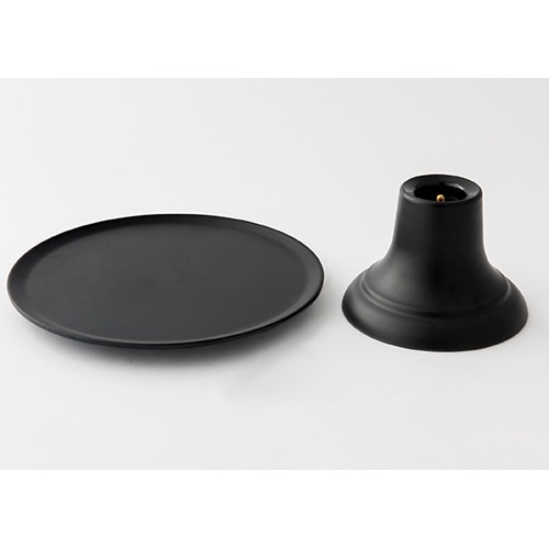 「PVスタンドトレーBK」はトレーとスタンドが別々に梱包された状態で納品いたします。