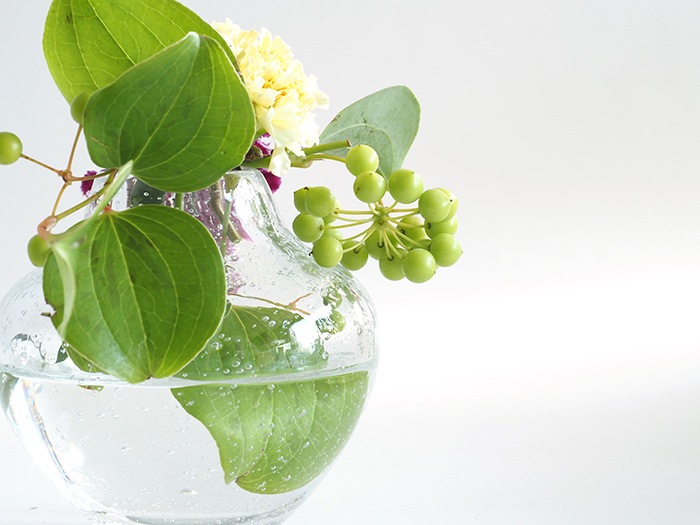 DGガラスキュルットクリアー H9.5 | ガラスの花瓶・花器,ハンドメイド