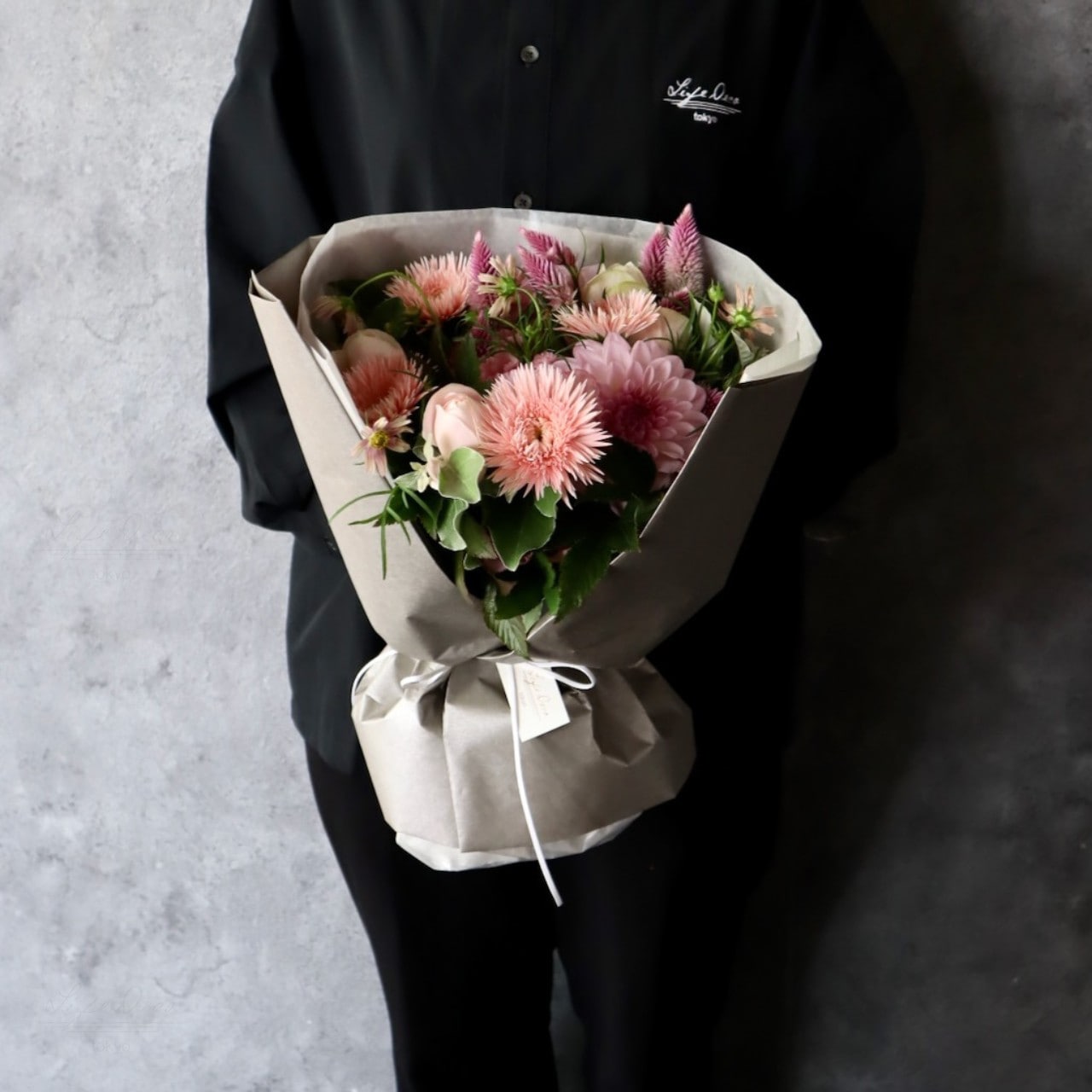 特選花束M「朱鷺 toki」心に潤いを注ぎたくなったら迷わず飾ってほしい