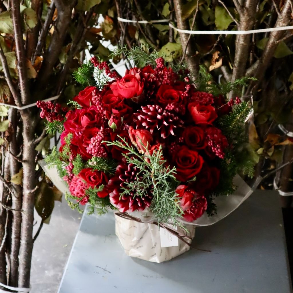 アレンジメントML「七両染 shichiryozome」華やかなおまかせランのギフト