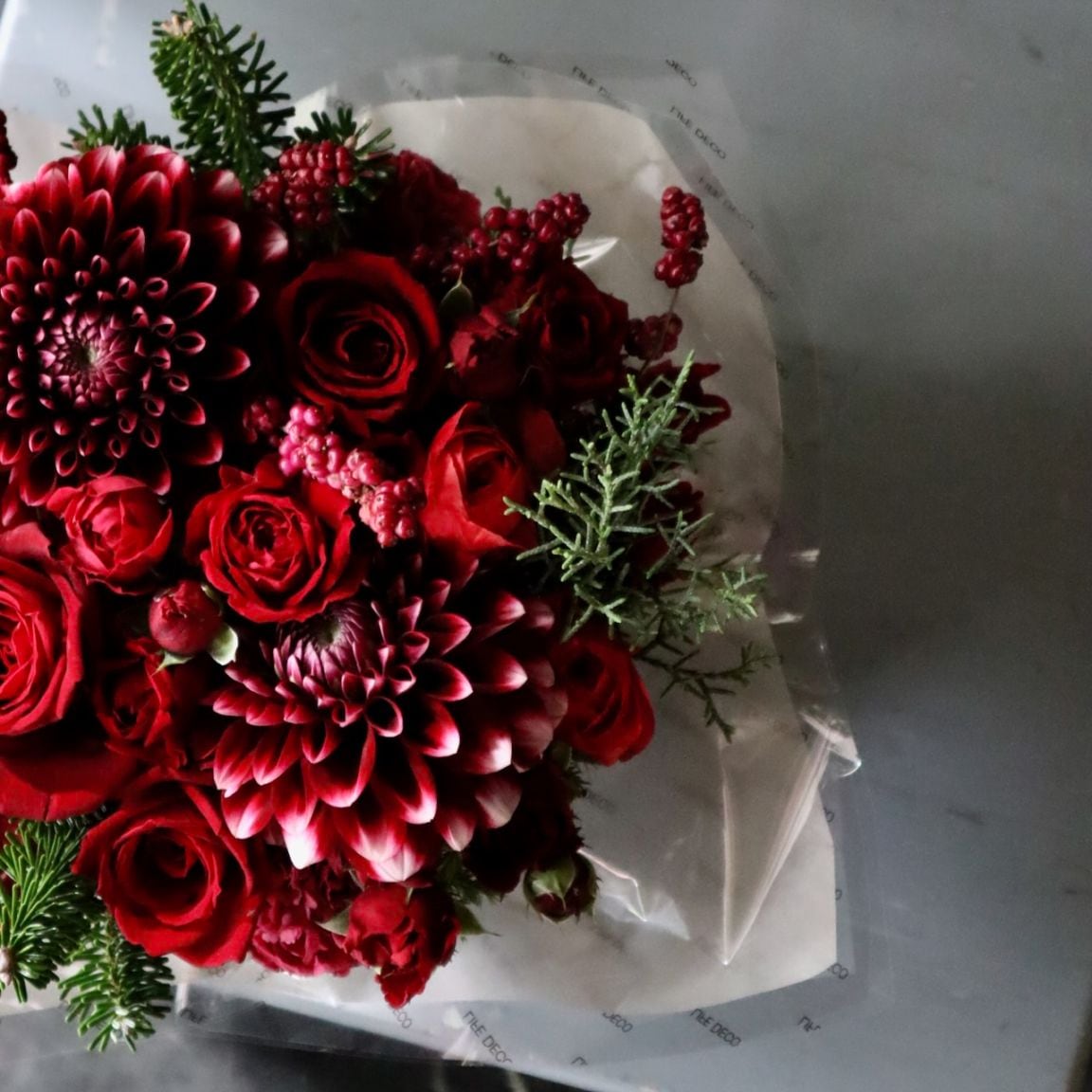 染め花 アレンジメント 完成品 アレンジメントML「七両染 shichiryozome」華やかなおまかせランのギフト