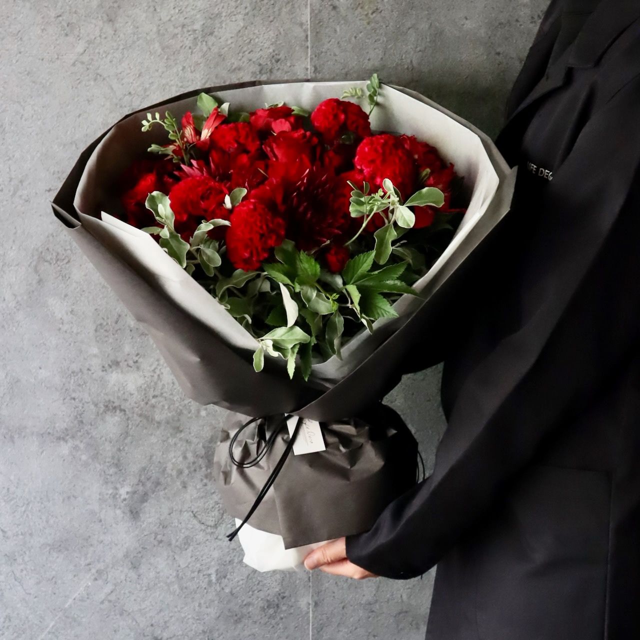 特選花束M「銀朱 ginshu」鮮やかに咲く、ビタミンカラーの輝き