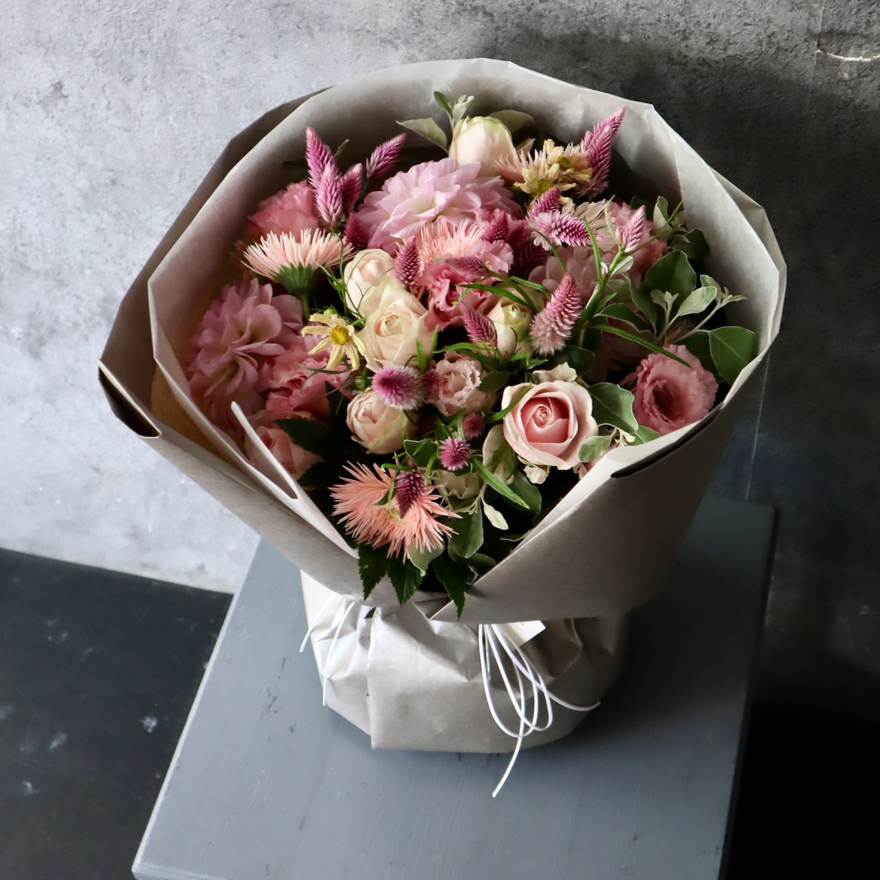 特選花束ML「朱鷺 toki」心に潤いを注ぎたくなったら迷わず飾って