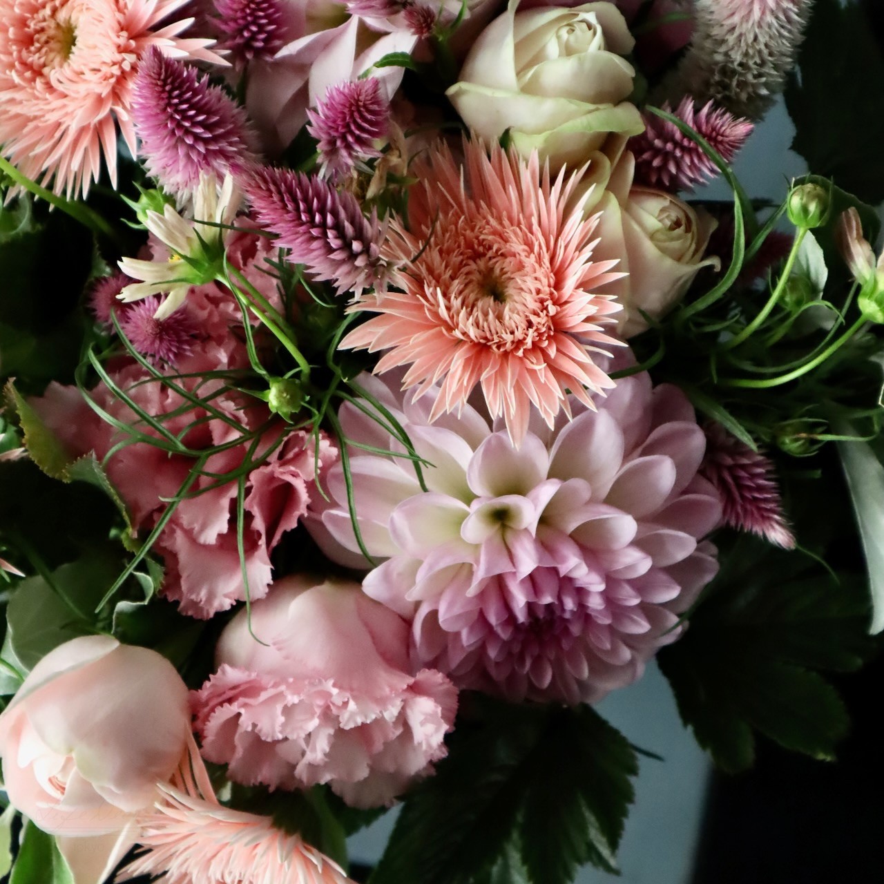 特選花束M「朱鷺 toki」心に潤いを注ぎたくなったら迷わず飾ってほしい