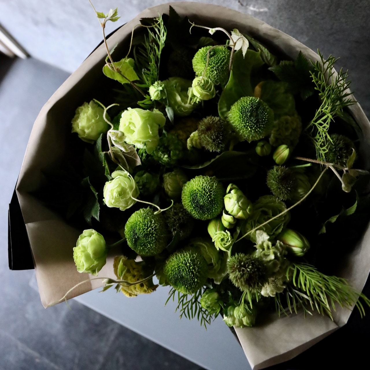 特選花束ML「萌葱色 moegiiro」 穏やかなグリーンの花のブーケ