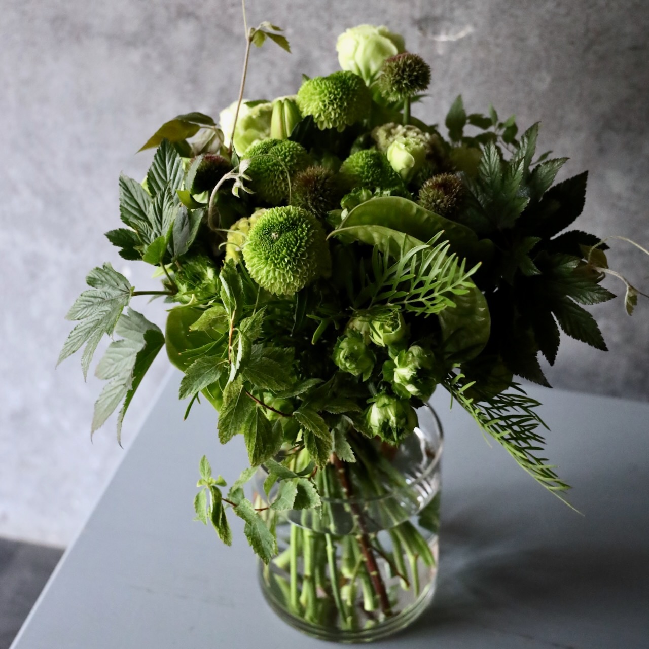 特選花束M「萌葱色 moegiiro」 穏やかなグリーンの花のブーケ