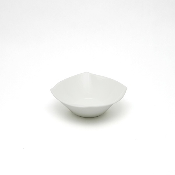 �ʥ�ߡ����������ܡ��롡16���