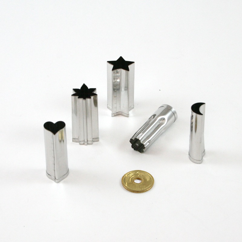 型抜 小 菊の花 もう1品 1500円の商品 501円 1000円の商品 Flyingsaucer