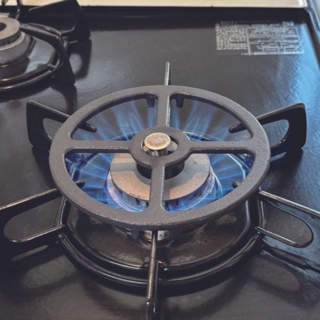 グラっとしにくい小さな五徳 2個組