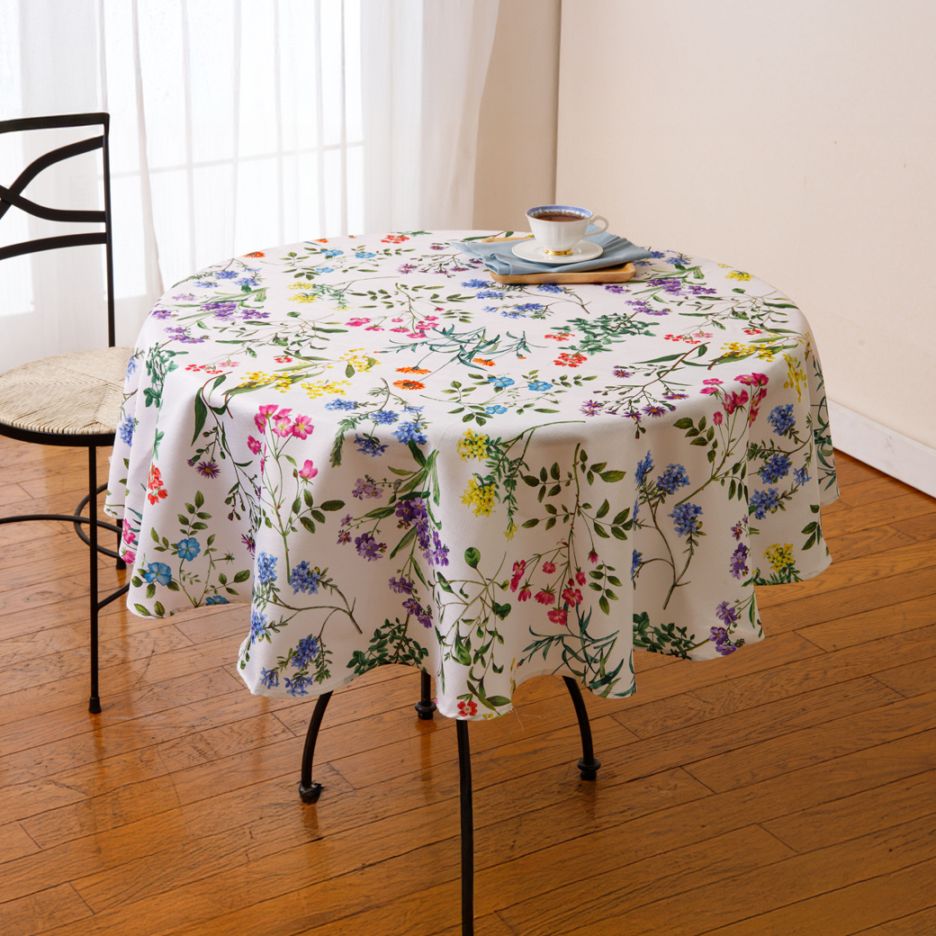 フラワー柄はっ水テーブルクロス 円形 直径145cm｜ファミリー・ライフ