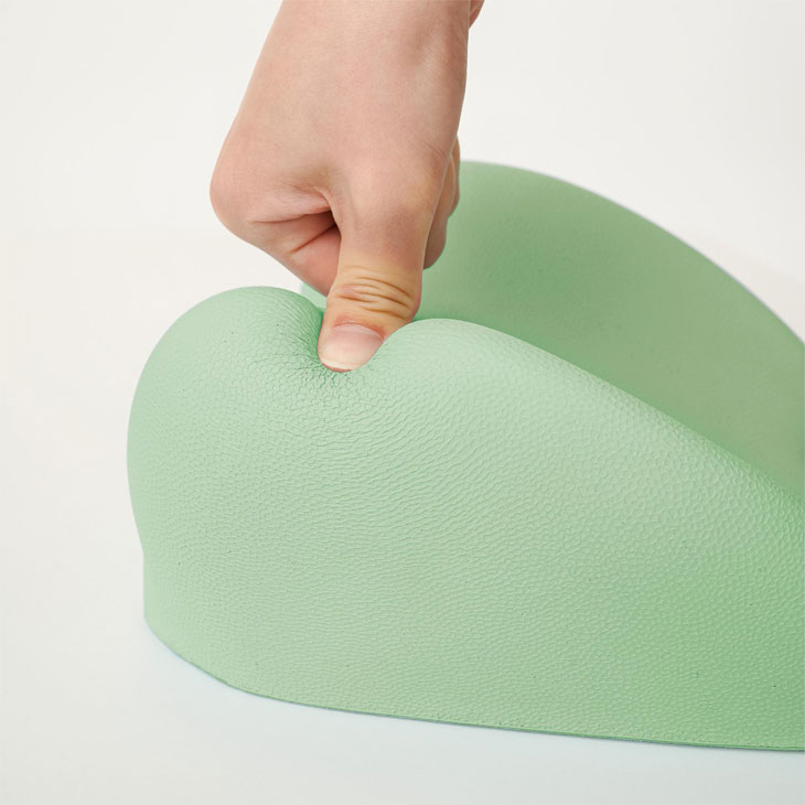 Cellsh 肩甲骨ストレッチクッション