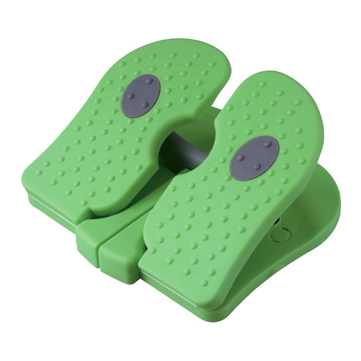 座ったままの足踏み運動 楽々ステッパー