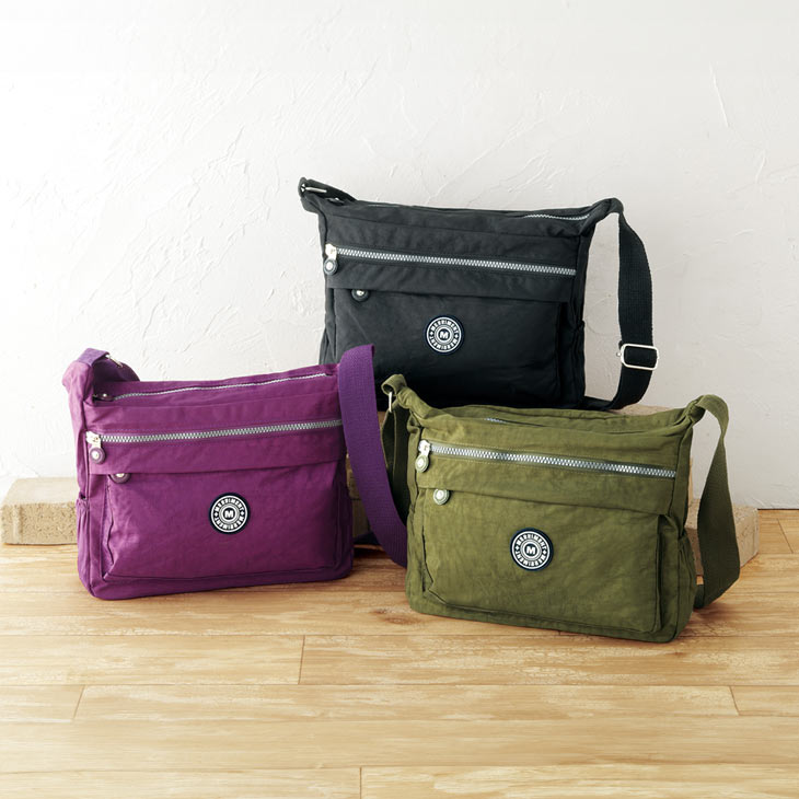 軽量カジュアルバッグ