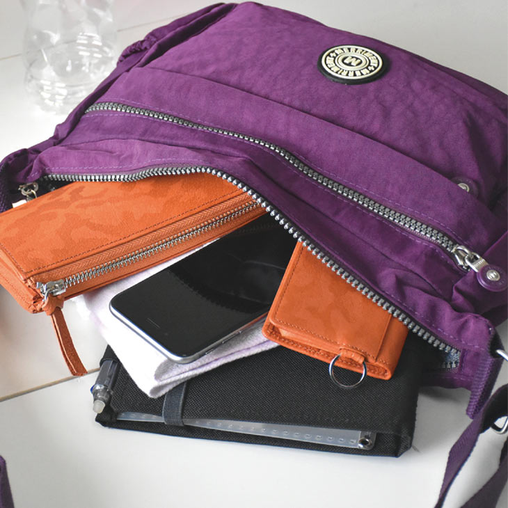 軽量カジュアルバッグ