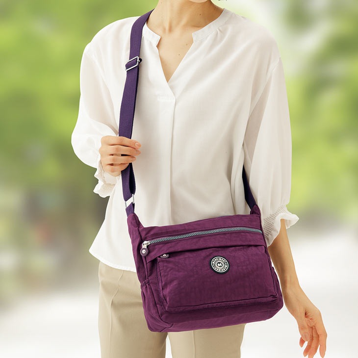 軽量カジュアルバッグ