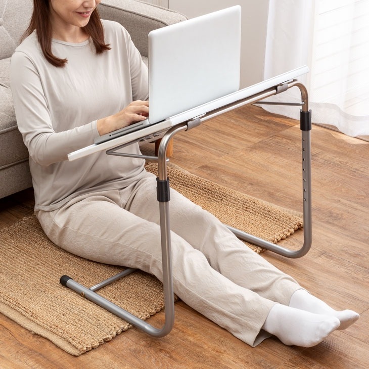 折りたたみコンビニエンステーブル