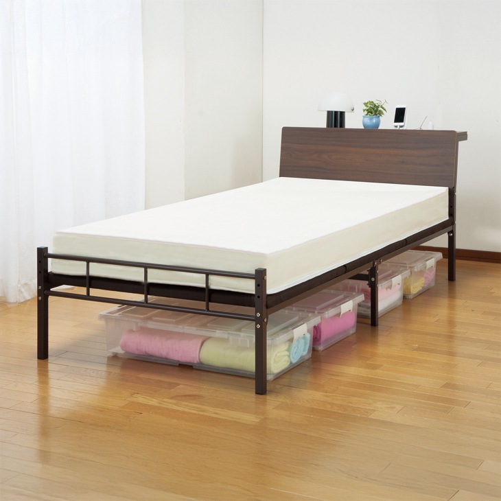 木目調宮付きパイプベッド 2口コンセント付き