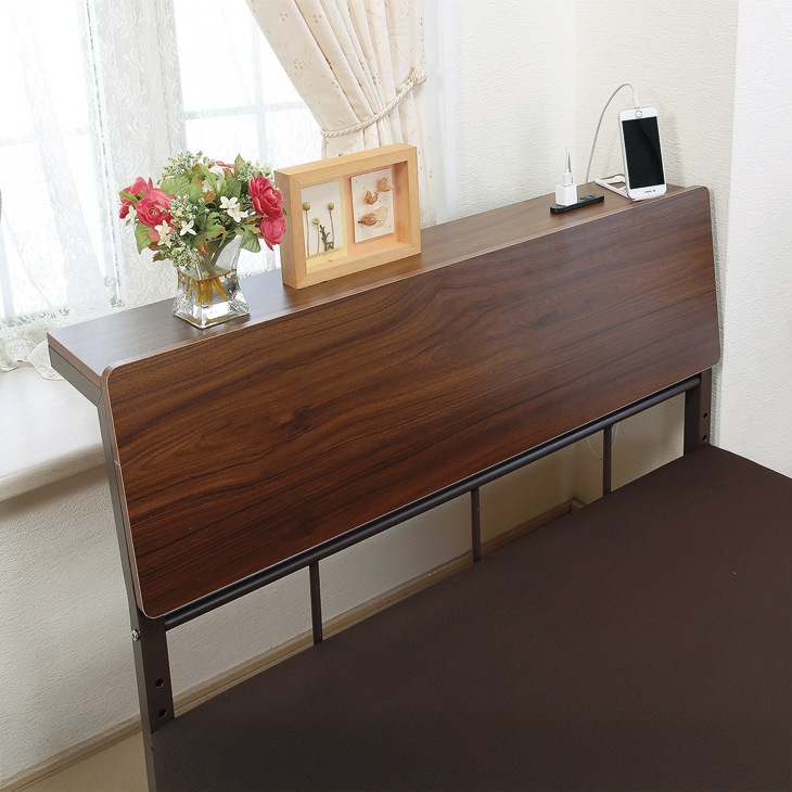 木目調宮付きパイプベッド 2口コンセント付き