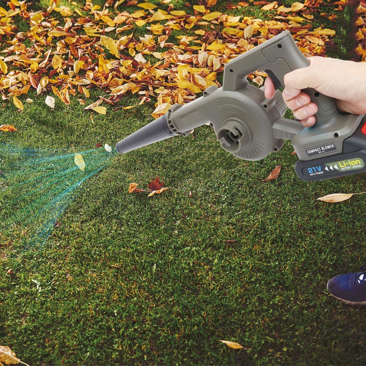 1台2役コンパクト充電式ブロワー｜ファミリー・ライフ公式通販