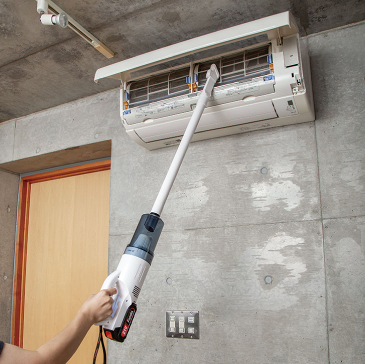 ファミラ 充電式コードレスハイパワークリーナー スティッククリーナー コードレス掃除機 6点セット 予備バッテリー付き