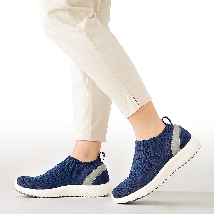 楽々のびのびニットストレッチシューズ