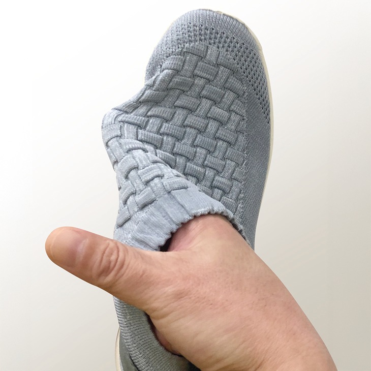 楽々のびのびニットストレッチシューズ