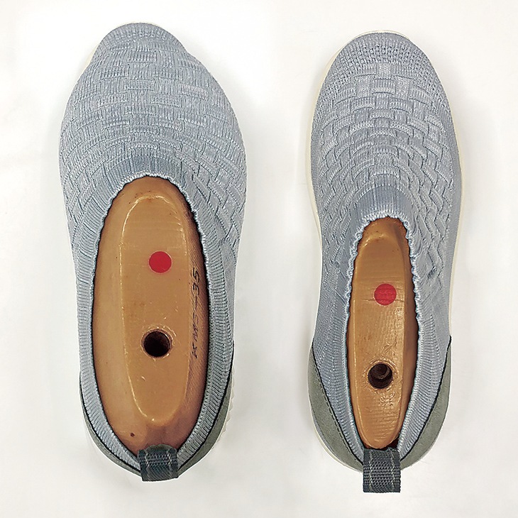 楽々のびのびニットストレッチシューズ