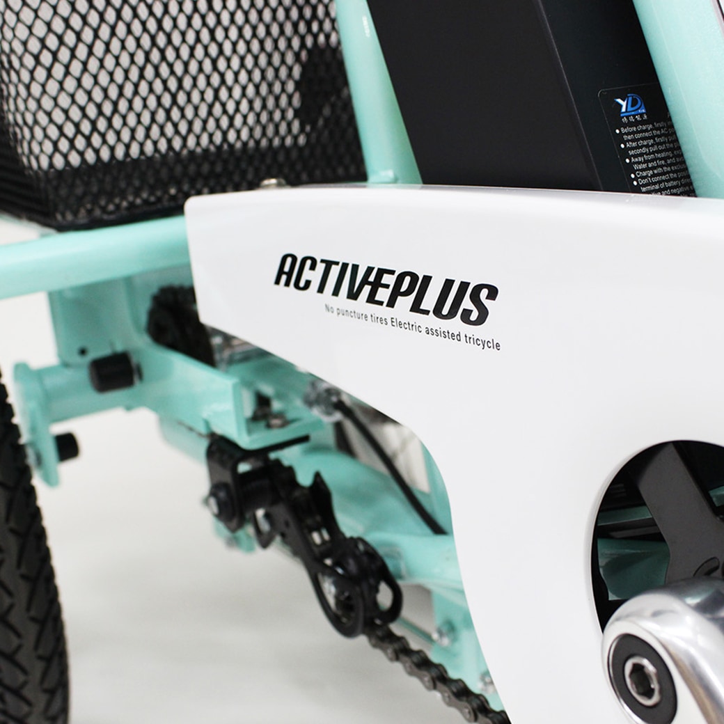 ノーパンク ロータイプ電動アシスト三輪自転車 MG-TRM18APN