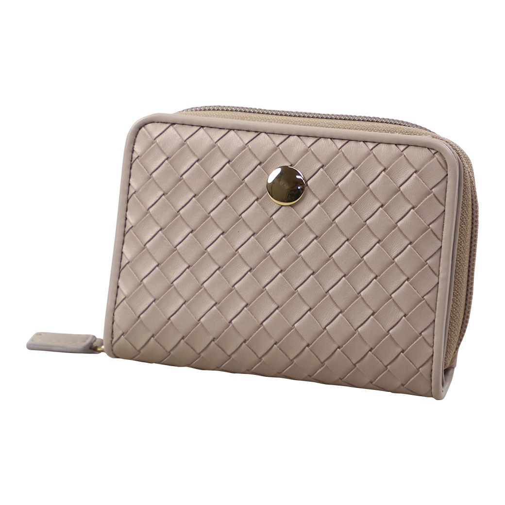 メッシュ型押しコインが分けられる二つ折り財布