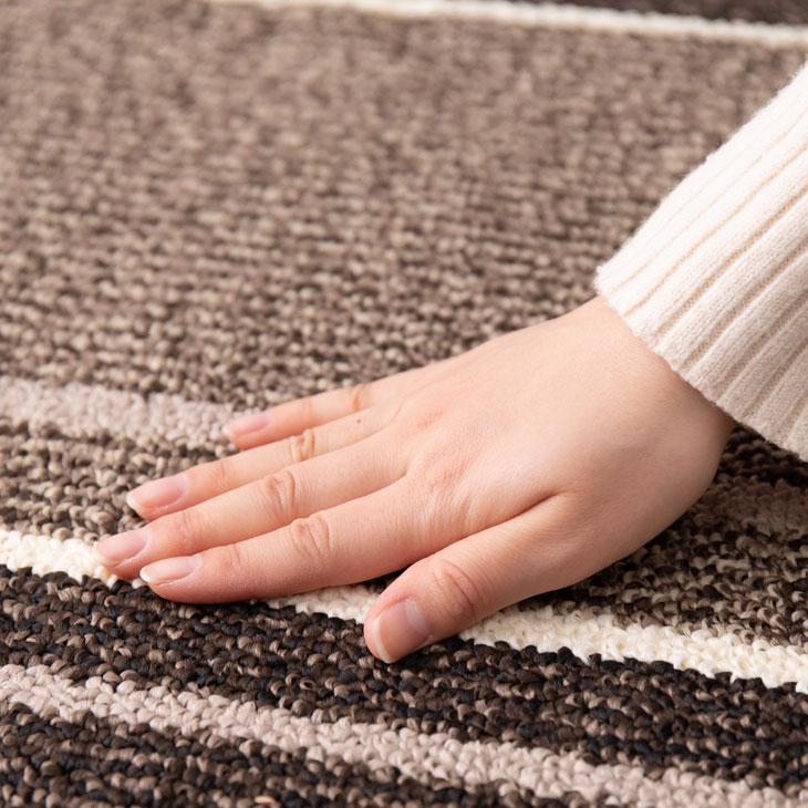 未使用訳あり　日本製　はっ水・防汚・防ダニ・抗菌・シンプルモダンダイニングラグ　220ｘ300cm キッチンマット付き　ベージュ 日本製 撥水ダイニングラグ マージ 180×220cm カーペット モダン柄 防