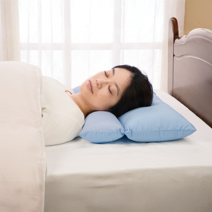 快眠頸椎サポート枕 小｜ファミリー・ライフ公式通販
