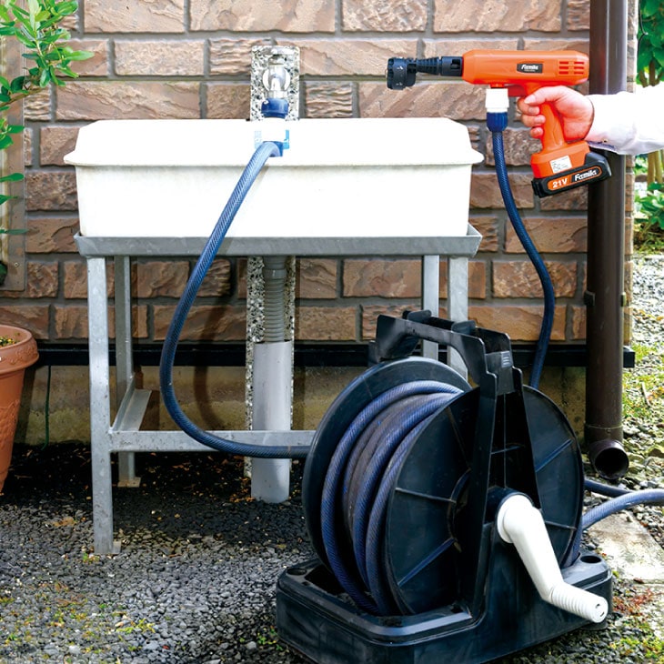 VCとfa みのる ファミラ 充電式コードレスハンディ高圧洗浄機DX 14点セット