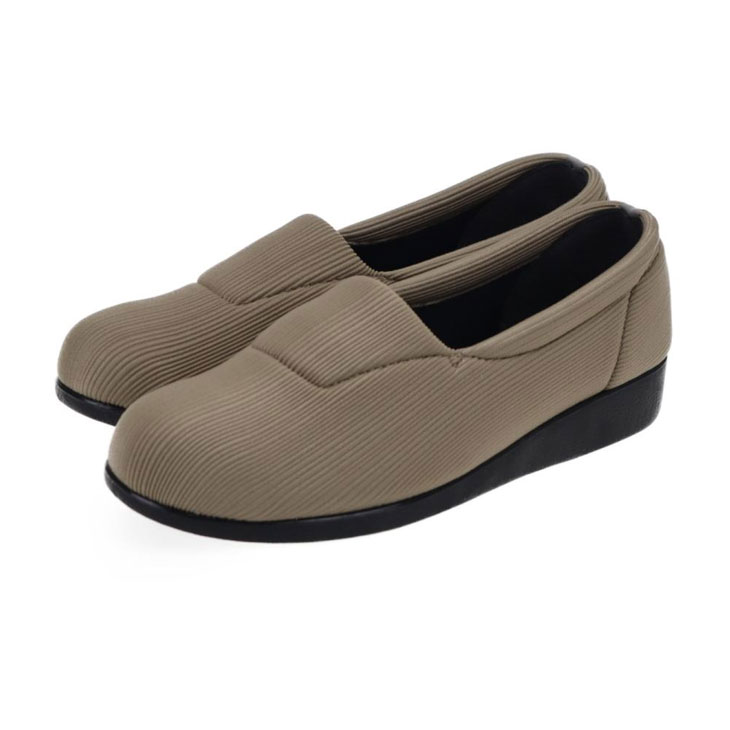 ゆったりラクラク快適シューズ