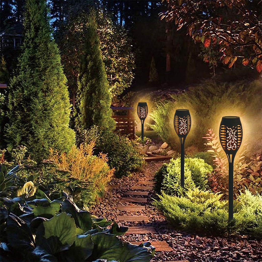 ソーラーガーデンライト 4本組