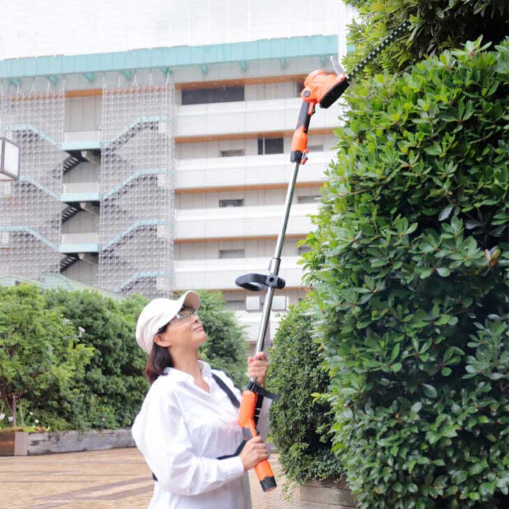 ファミラ 充電式コードレス生垣 草刈りバリカン 9点セット