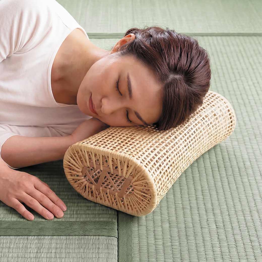 懐かしの籐の枕