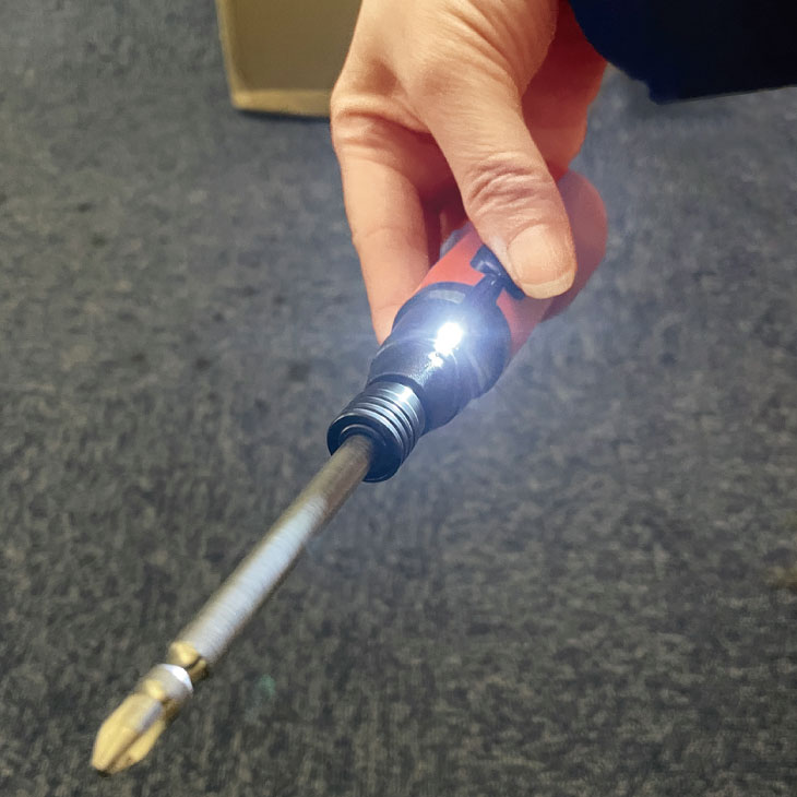 充電式小型電動ドライバー