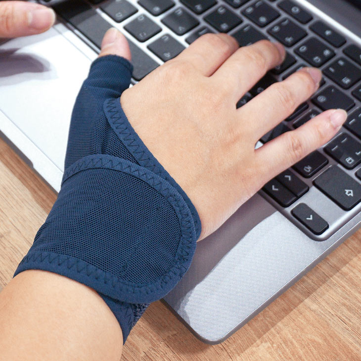 メッシュの手首サポーター 2枚組