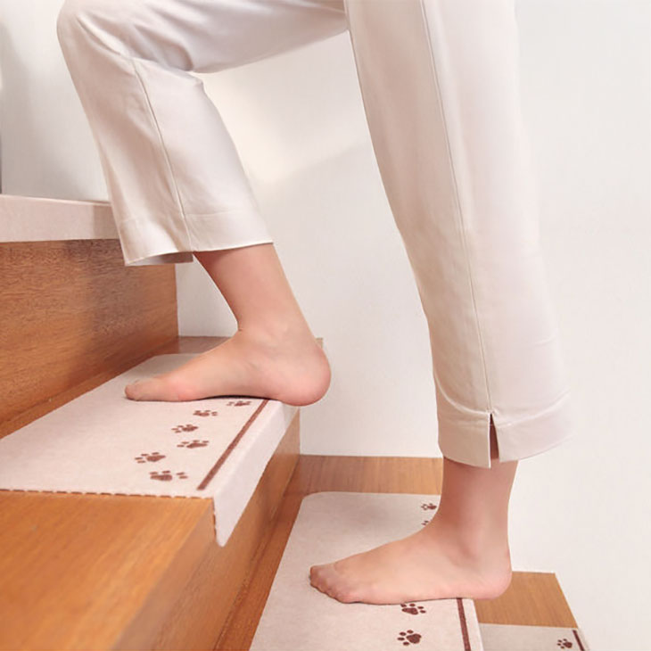 階段マット やし柄 15枚入り おしゃれ ペット 折り曲げ 滑り止め 洗える サンコー ずれない マット吸着 キズ防止 タイルカーペット カーペット 階段マット やし柄 15枚入り おしゃれ ペット 折り曲げ 滑り止め