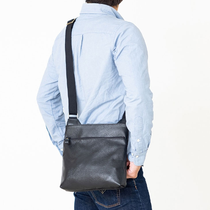 豊岡工房 牛革ボディショルダーバッグ 日本製｜ファミリー・ライフ公式通販