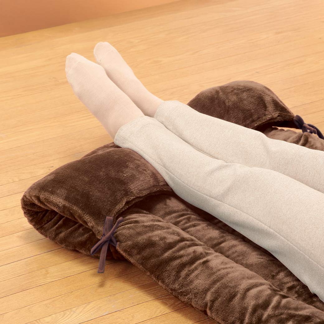 暖かフランネルごろ寝長座布団｜ファミリー・ライフ公式通販