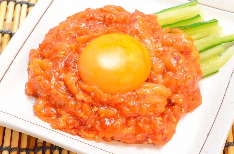 ユッケ様 新大久保食べ歩きガイド：小さなカレー屋とグルメ散策 | TikTok
