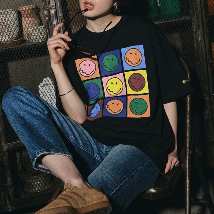 �إ륹�˥å� ���ޥ��꡼���� ���롼�ͥå� ȾµT����� Healthknit SmileyWorld Crewneck S/S Smiley Print Tee HR26S-M209 T����� ��� ��ǥ����� Ⱦµ �ȥåץ� �� ���ᥫ�� ���롼�ͥå�T����� ���T����� �ץ쥼��� ���ե�
