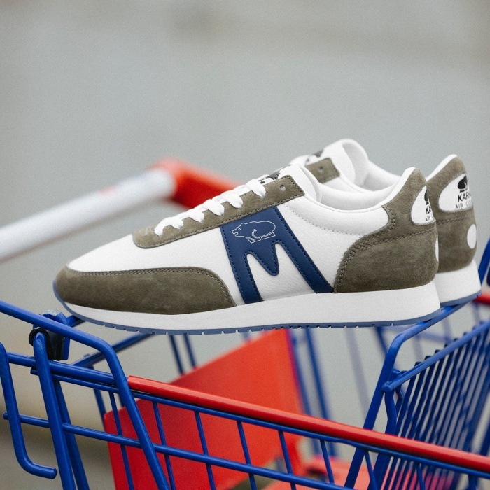 ��SALE��20��OFF�� ����� ����Хȥ��� KARHU ALBATROSS 82 SPRAY GREEN/ TRUE NAVY KH807037 ���ˡ����� ��� ��ǥ����� ���塼�� �쥶�� �ܳ� �������å� �� ι�� �����奢�� ������桼�� ���˥󥰥��塼�� �եåȥ����� men's sneaker �̶� �̳�