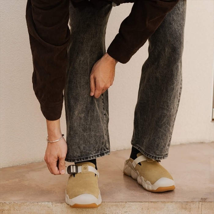������ �ϥ��ѡ��ݡ��� KEEN HYPERPORT CLOG LEATHER �����å�������� ��� ������� �����å� ���å������塼�� ����åݥ� �롼�ॷ�塼�� �����奢�� ���ե������塼�� ������桼�� �����ȥɥ� ������ ι��